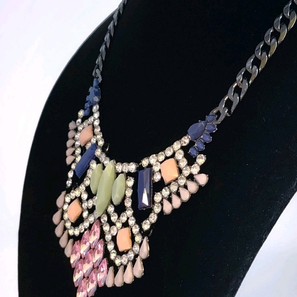 LORI GOLDSTEIN LOGO RUNWAY STATEMENT COLLAR NECKLACE PINK BLUE CRYSTAL GUNMETAL - Picture 8 of 14